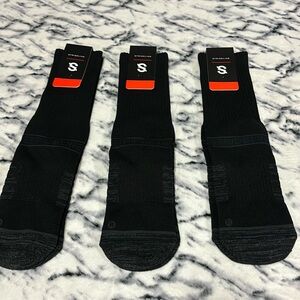 Bundle of 3 Pairs of Strideline Mens Crew Socks .